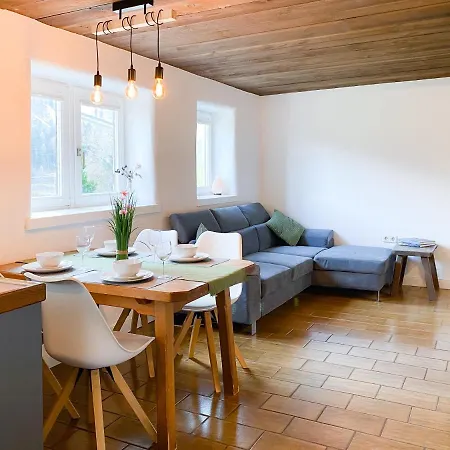 The By Wilky דירה קפרון