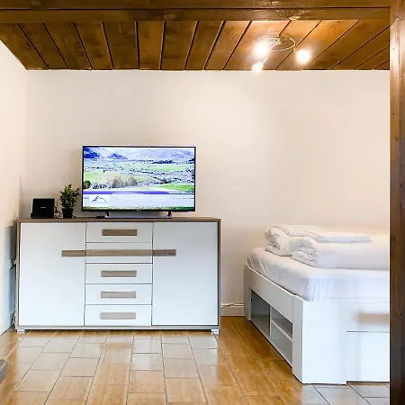 The By Wilky דירה קפרון